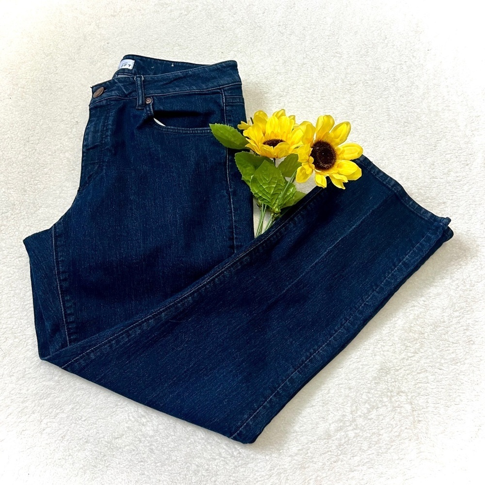 LOFT Curvy Kick Cropped Dark Wash Jeans - Size 6/28